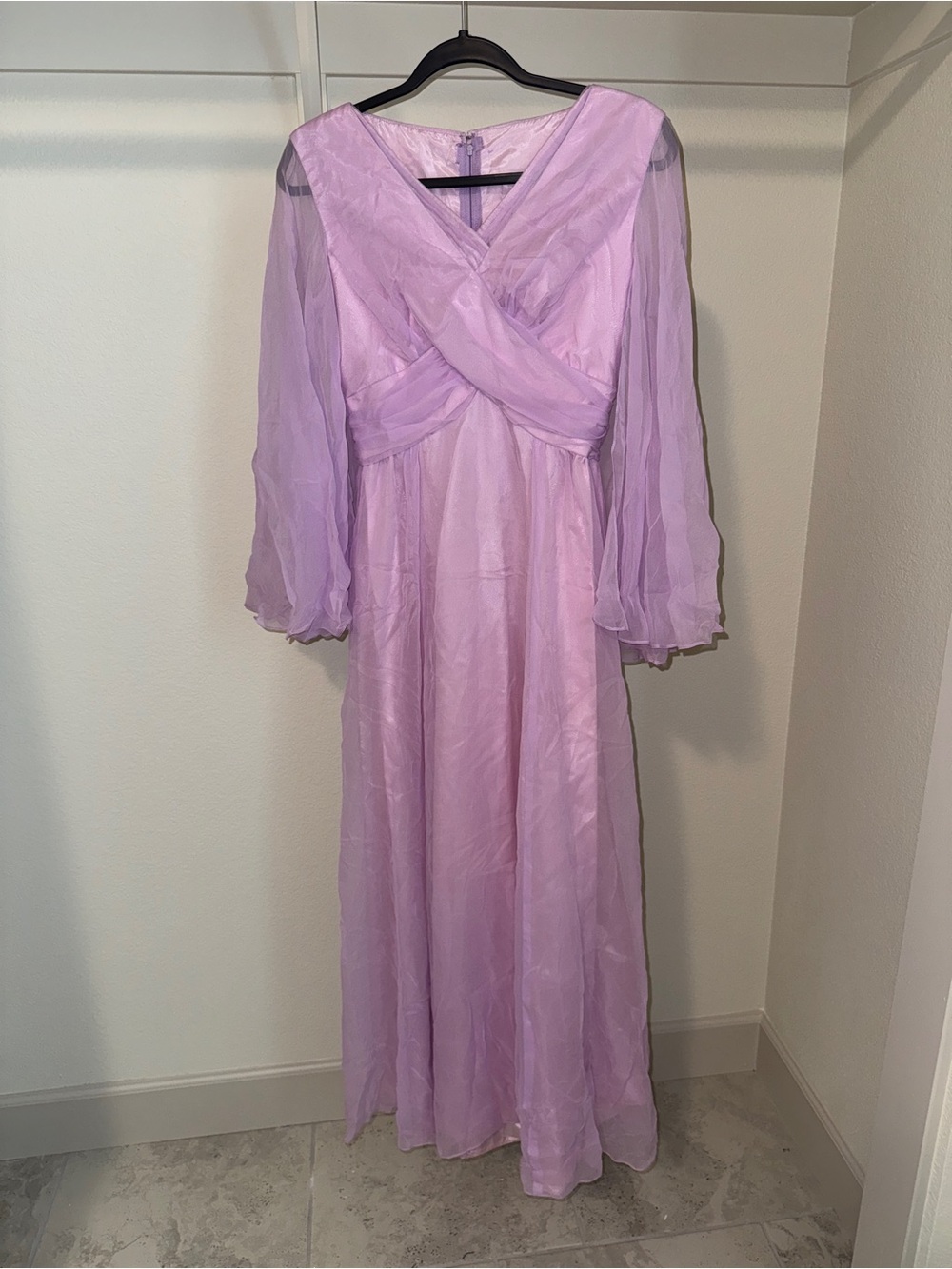 Emma Domb California Purple Chiffon Maxi Dress, Long Sleeve V-Neck, Size 8